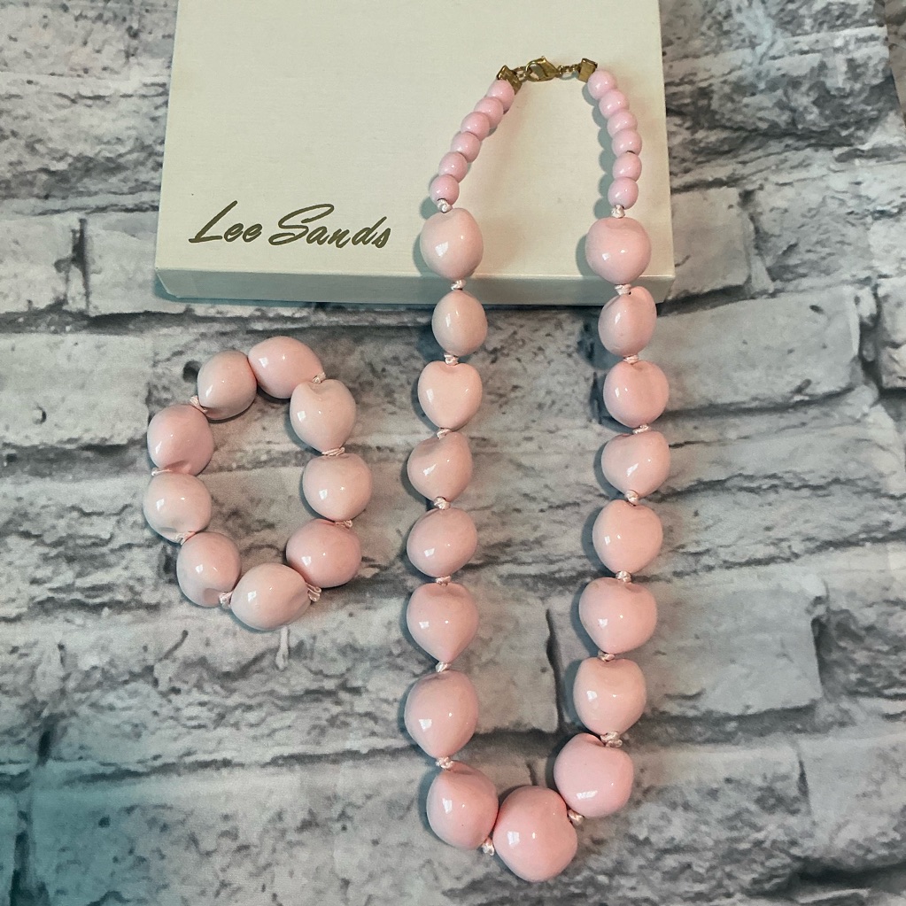 Classic Pink Beaded Necklace Bracelet Set 35$